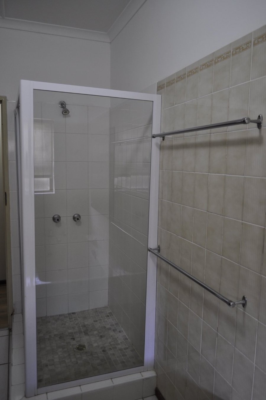 4 Bedroom Property for Sale in Wavecrest Eastern Cape